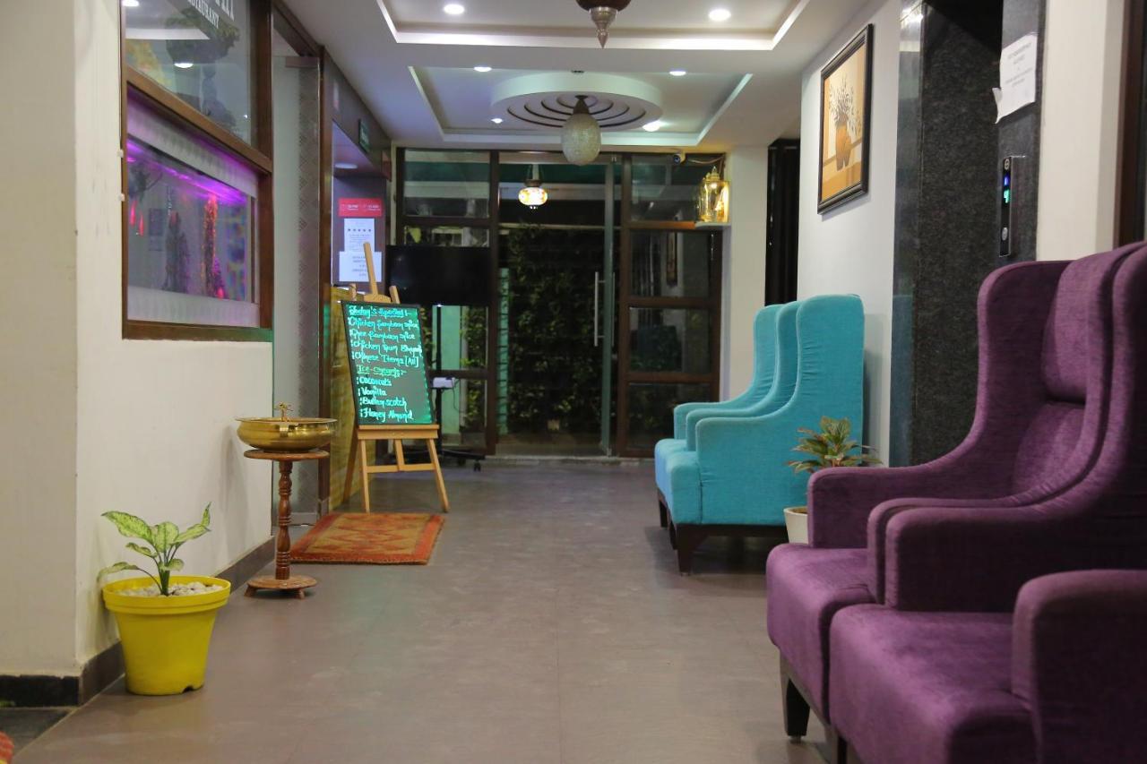 Hotel Raintr33 Hyderabad Exterior photo